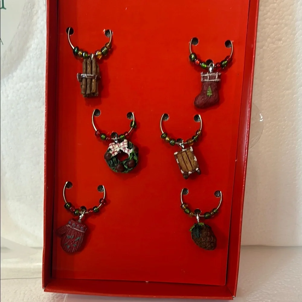 Boston Warehouse Christmas Wine Markers Set 2008 Holiday Table Party Accessory
